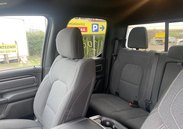 Dodge RAM cena 109900 przebieg: 40458, rok produkcji 2019 z Rzeszów małe 781